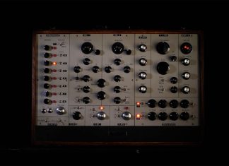 Loumavox synthesizer